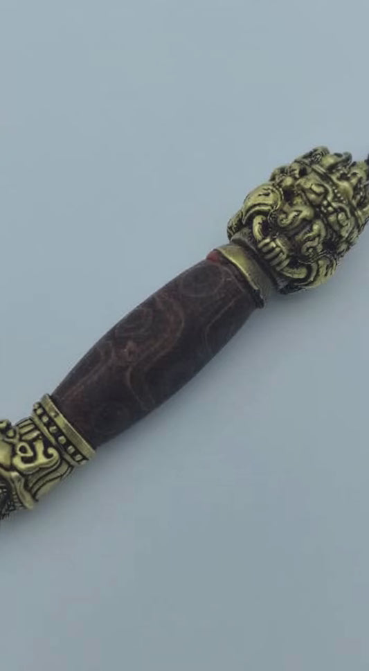 Tibetan Sacred Relic・Nine-eyed Dzi Bead with Vajra Pestle Pendant: A Millennium-old Blessing Treasure